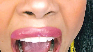 Yawning with My Huge Mouth