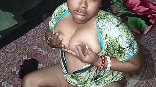 18 years old India girl masturbate in front of husband