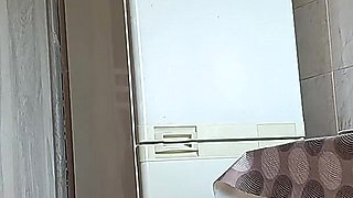Amateur Couple Has Fun in the Kitchen