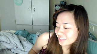 Japanese teen honey Rui Yazawa in pink toys h