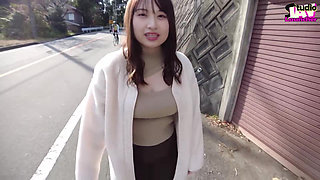 Busty Splash-ready to Watch This J-cup Cutie Play on a Hot Spring Date? Chapter-1