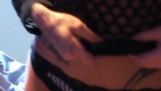 Tattooed pink slut is ready for fucking