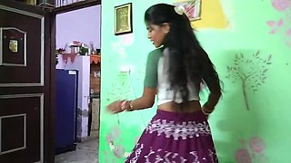 Desi Village Girlfriend Hardcore Sex in OYO Room - Amateur Homemade MMS