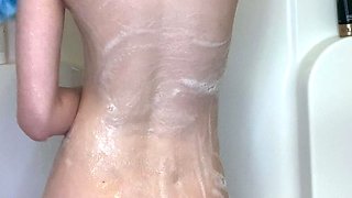 Amateur young teen solo masturbation on her livingroom