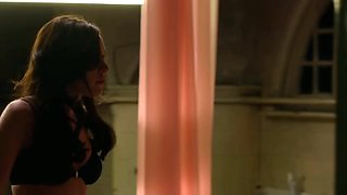 Brunette British chick with dick shows her hot stuff solo