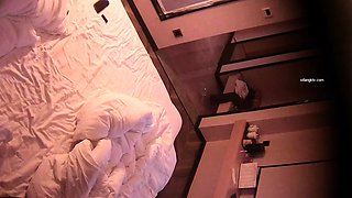 Amateur milf hidden cam