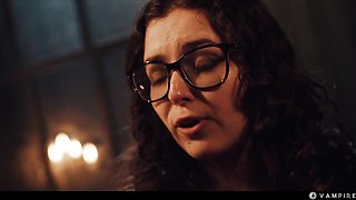 Scissoring action with dollish Leana Lovings from Vampired