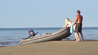 Boatman Fucked a Hot Tourist