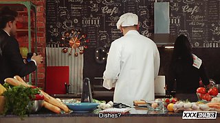 Pablo Ferrari Heats Up Kitchen with Sizzling Group Passion