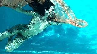 Amateur Teens Fucking Outdoor In The Grass