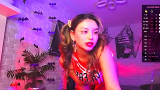 Big boobs webcam slut toys her asshole