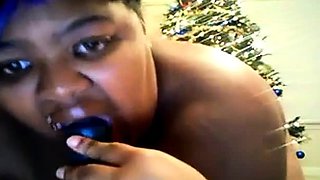 Black BBW Tests Her New Sex Toy on Webcam