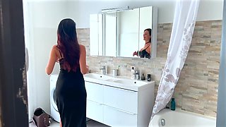 Jade finds Amanda perfectly to her taste ... - Jacquie et Michel TV