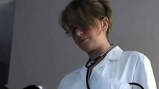 Amateur hottie solo masturbation