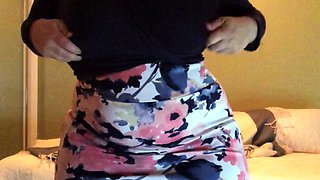 Masturbating on Webcam Free MILF Porn Video