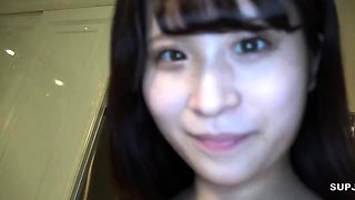 A JD Appears Who Tramples On Old Men With Erotic Techni