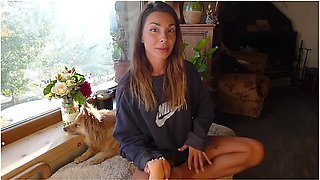 Licking Tutorial - How To Eat Pussy - Roxy Fox