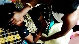 Indian First Time Sex - Hot Girl Hardcore Chudai Video in Hindi HD