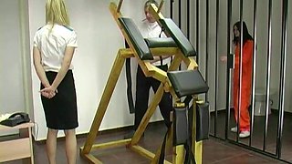 Katiegold Spanking Machine - Ass Whipping