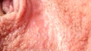 Pulled amateurs close up car sex