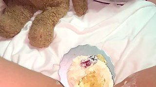 4k-BEST  FOOD PORN EVER- MY KINKY STEP SISTER MASTURBATES WITH CREAMY CAKE- HOMAMADE SAUDI CREAMPIE -AMATEUR ARABIAN SNOWWHITE-