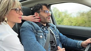 French MILF hooks up with the guy in the car