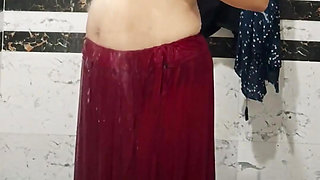 Priya Bhabi Big Ass Bath Show