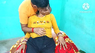 Indian Devar Bhabhi's Hot Sex Video