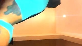 amateur vip ass masturbating on live webcam