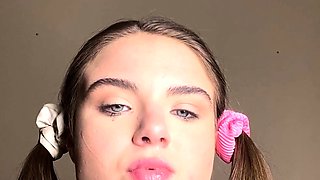 Amateur Webcam Teen Masturbates And Teases