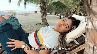 Amateur Latina Teen Yohamedi Surprise Blowjob and Doggy Style Fucking on Beach