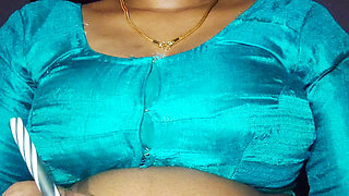 Sexy Hot Aunty Seduced Her Boyfriend with Her Boobs
