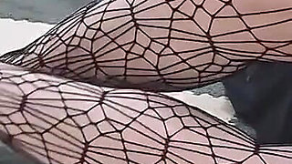 Pantyhose Amazon Girl Headscissors Round 2