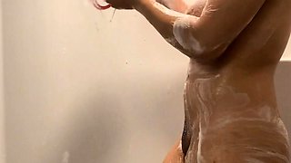 Amateur young teen solo masturbation on her livingroom
