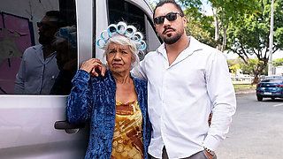 Granny Anal in Car - Old Grandma Gets Destroyed by Big Dick