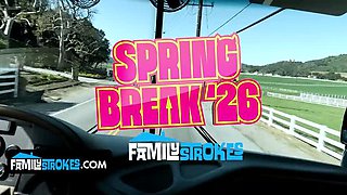 Julia James First Time Fuck - College Virgin Spring Break
