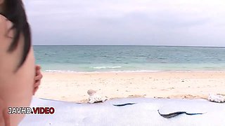 Hina Maedas sultry JAV action hot Asian babe sucking fucks on sunny beach scene