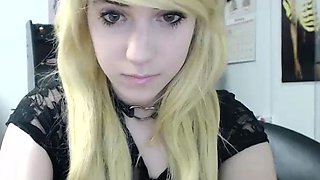 Blonde teen Sierras first erotic masturbation video