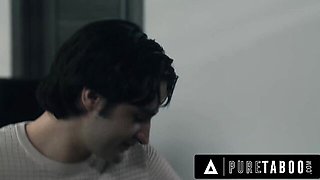 Magical Demi Hawks and Elias Cash at pussy eating trailer