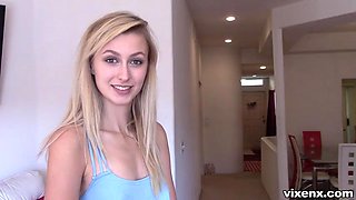Alexa grace gets fucked by relator