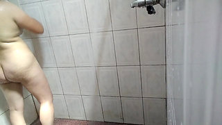 Showering with My Girlfriend 4