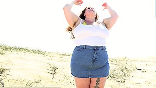NAUGHTYNATURAL Hairy Beach Tease XXX