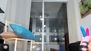 Blonde tight pussy babe has solo toy fun