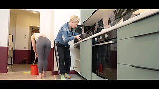 Shame4k. cougar next door likes to have fun