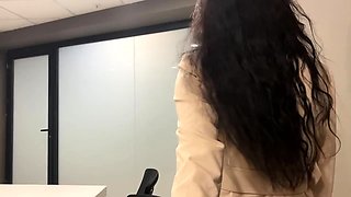 The boss fucked a lustful secretary in the toilet