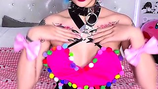 Amateur young teen solo masturbation on her livingroom