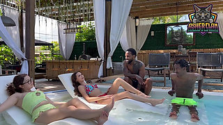 Mrflourish Podcast - Pool Talk Featuring Leana Lovings, Serena Hill and Phantom Strokes