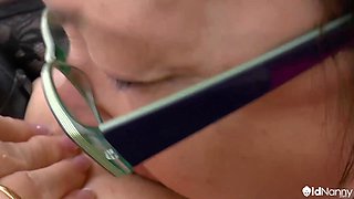 Curves Mom Lesbian Licking Vagina And Toy Fun - OLDNAN