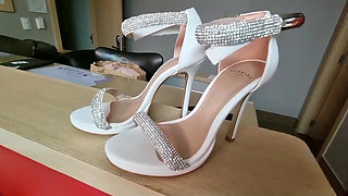 Facesitting by Princess Mirella and Slave Danny