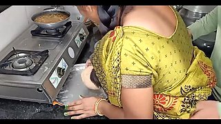 Indian Desi Aunty Fucks Husband in Cowgirl Style - Homemade Kitchen Sex